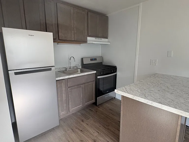 131-133 S 48th St — Photo 10