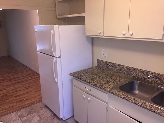 4th image of 7607 Fountain Ave APT 4