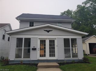 308 S St NW, Navarre, OH