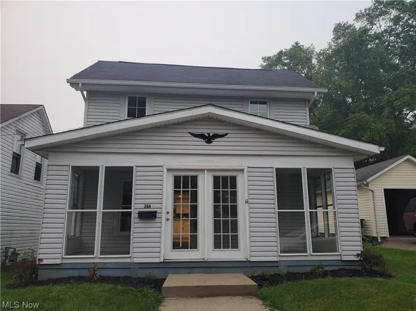 308 S St NW, Navarre, OH 44662