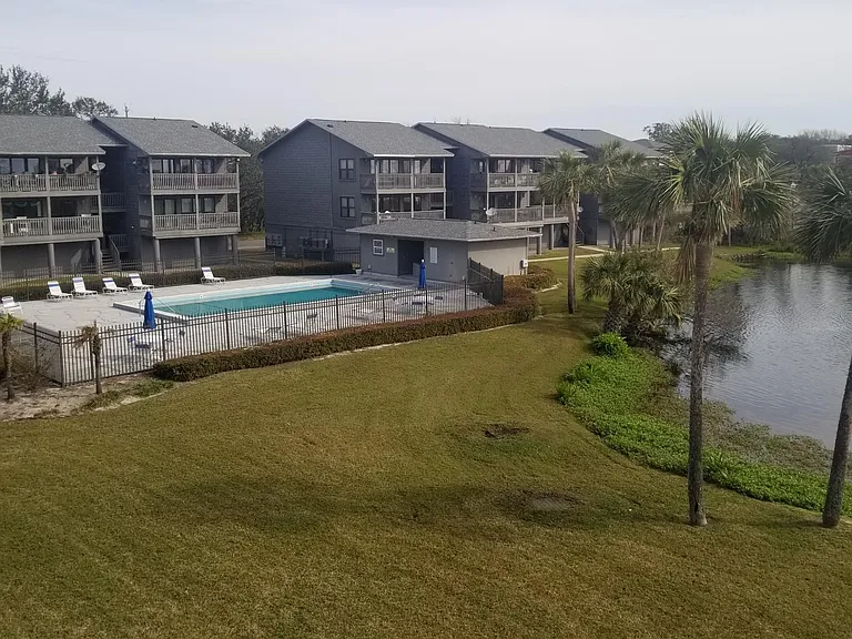 200 Pensacola Beach Rd — Photo 8