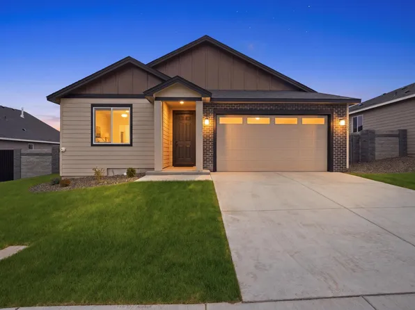 7863 Lennox St, West Richland, WA 99353