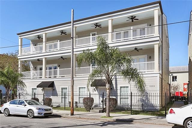 1st image of 3205 Carondelet St Unit 202