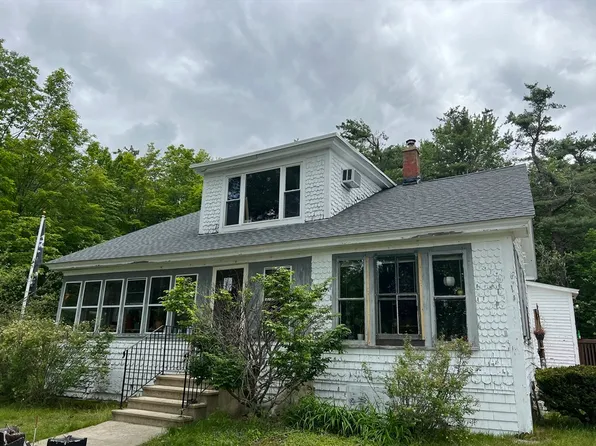 179 Saunders St, Gardner, MA 01440