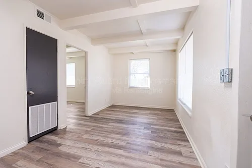 1341 W Dora St #1341 Photo 1