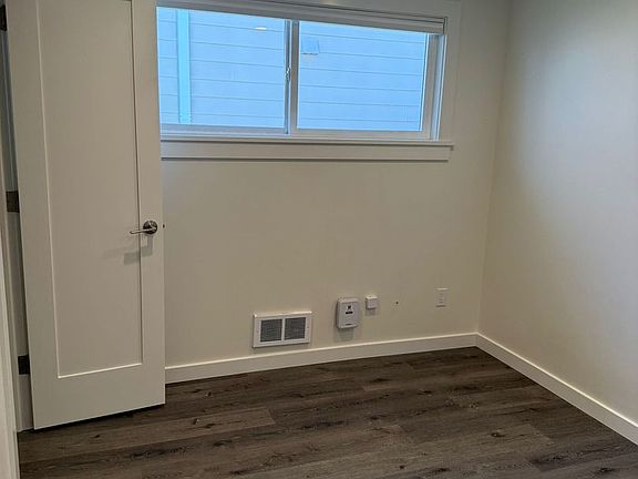 5th image of 9251 Ashworth Ave N #202