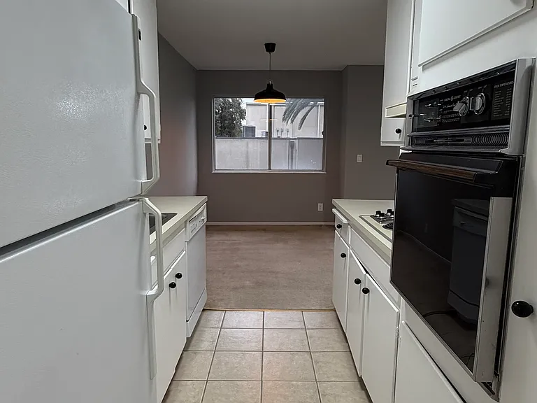 94 Bayo Vista Ave #304 — Photo 2