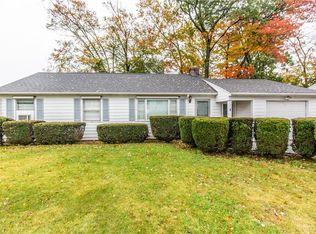 4 Plymouth Rd, North Providence, RI 02904