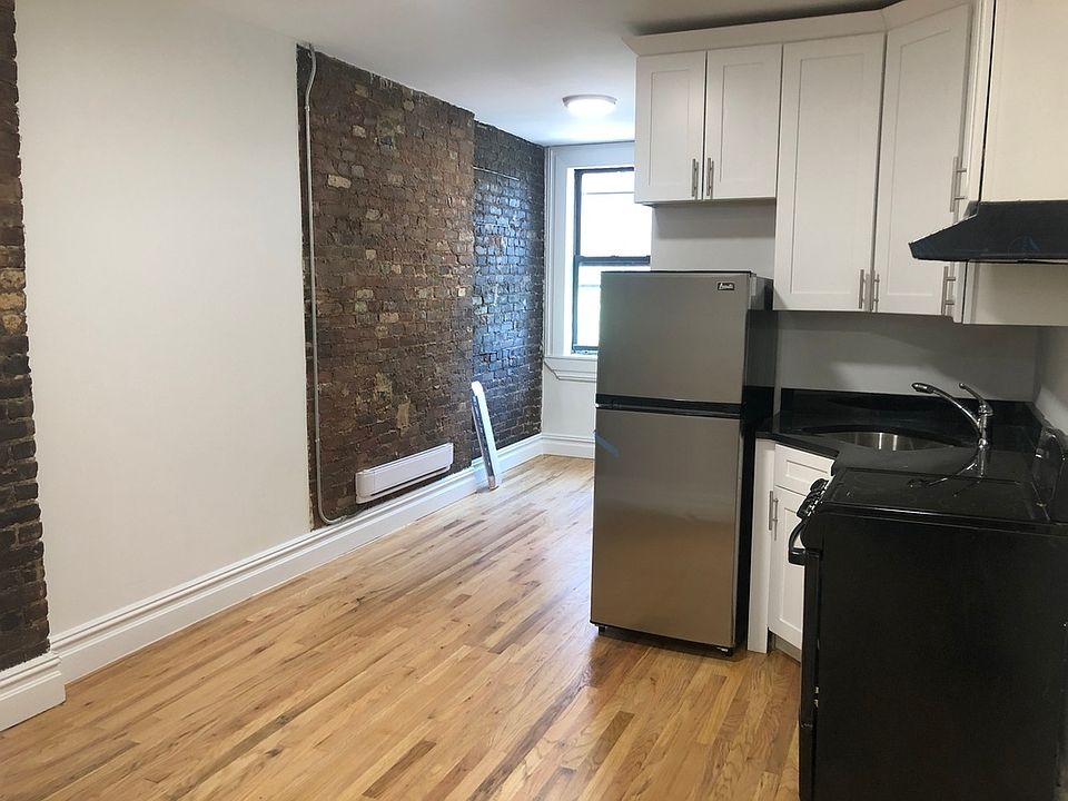 1st image of 336 E 5th St #15