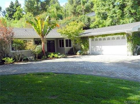 1st image of 5017 Brewster Dr