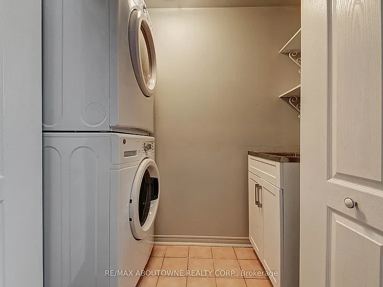 2353 Marine Dr #3 — Photo 19
