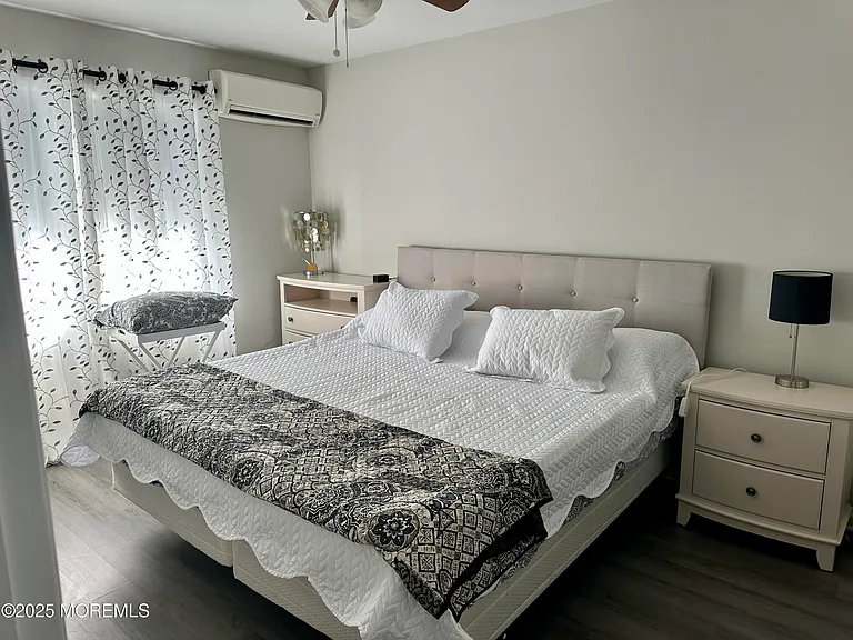 559 Tarpon Ave — Photo 5