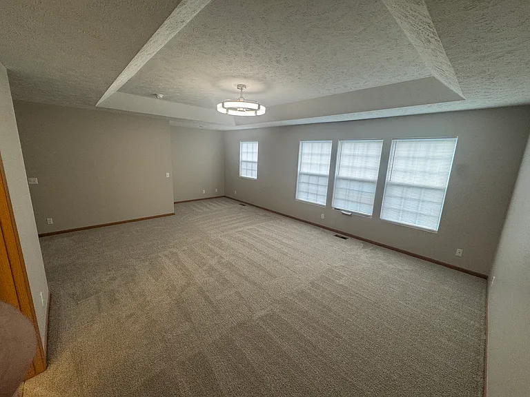 5009 S 194th Ave — Photo 12