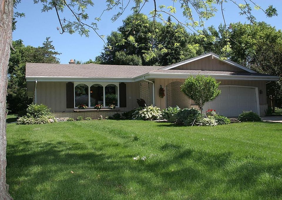 1st image of 11326 W Woodside Dr