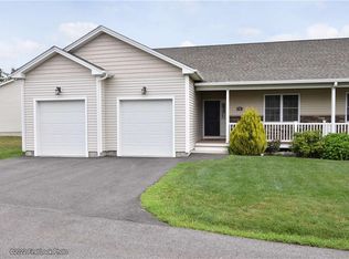 7 Morgan Ln #A, Smithfield, RI 02917