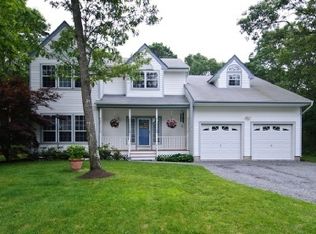 18 Wood Hollow Dr, Westhampton, NY 11977