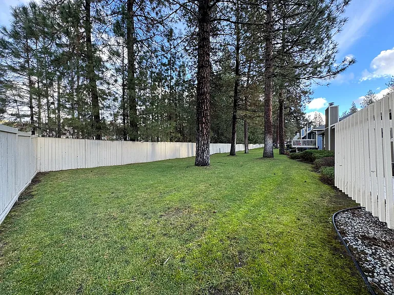 6920 N Old Fort Dr — Photo 32
