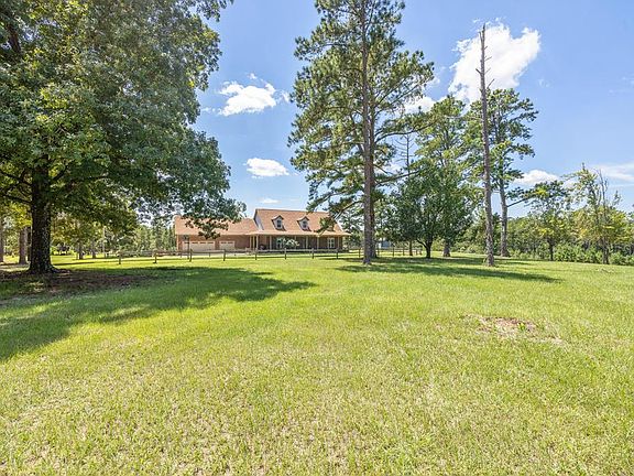 4th image of 475 Rock Church Rd