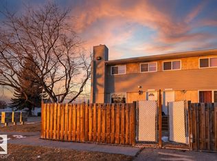 8620 38a Ave NW, Edmonton, AB T6K2Z9
