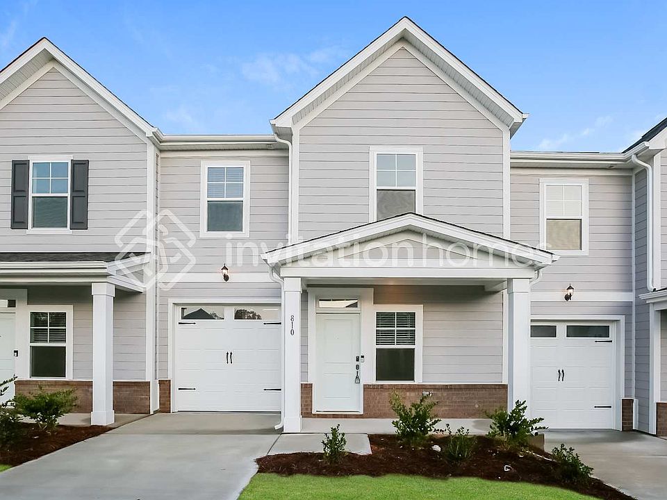1st image of 810 Stewarts Creek Dr