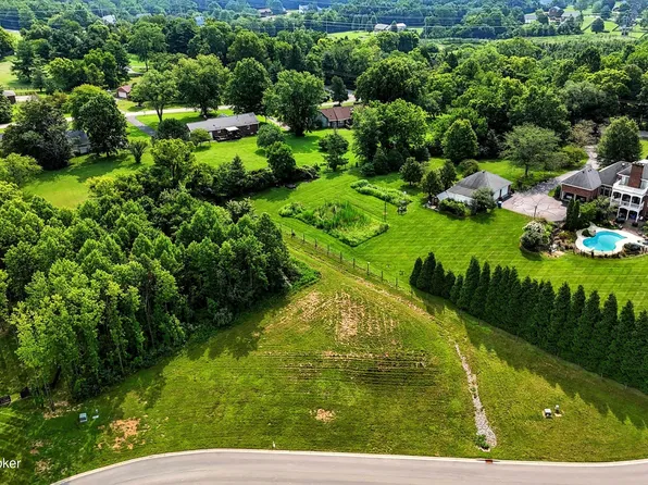 5501 Farmhouse Dr, Crestwood, KY 40014
