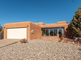 683 Callecita Pecos, Santa Fe, NM 87505
