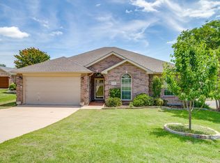 1173 Albatross Ct, Benbrook, TX 76126