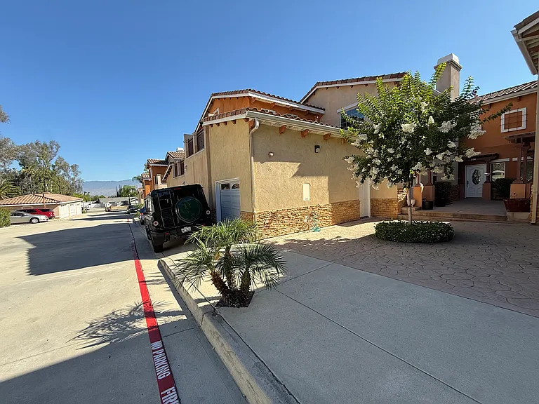 1200 E Highland Ave #205 — Photo 39