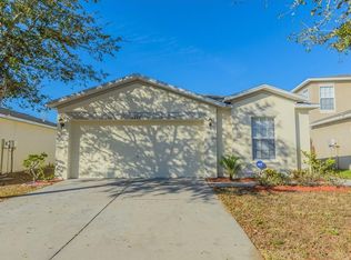 7717 Carriage Pointe Dr, Gibsonton, FL 33534