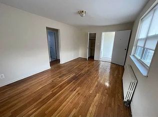 64-08 224th St #C, Oakland Gardens, NY 11364