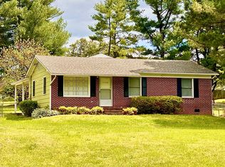 1518 Cumberland Rd, Farmville, VA 23901