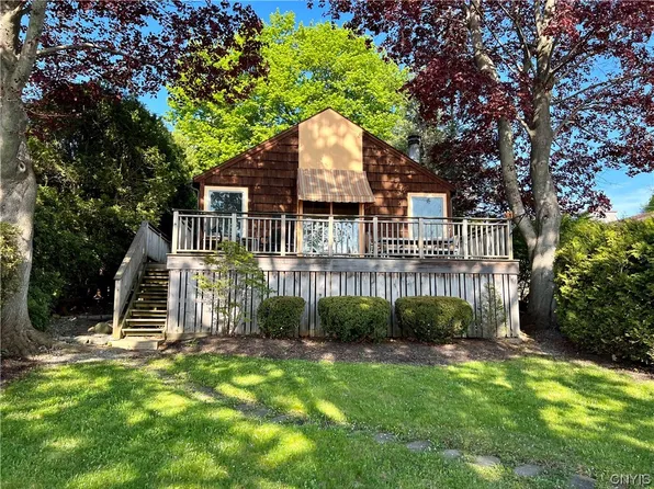 2120 Terrace Ln S, Skaneateles, NY 13152