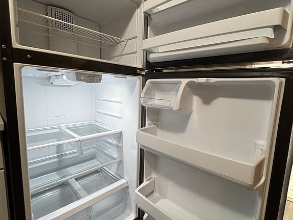 3rd image of 18 Nashua Rd APT 2