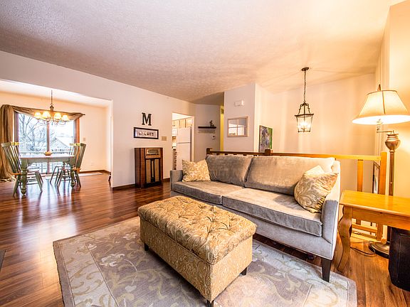 2nd image of 283 Gentlewind Dr