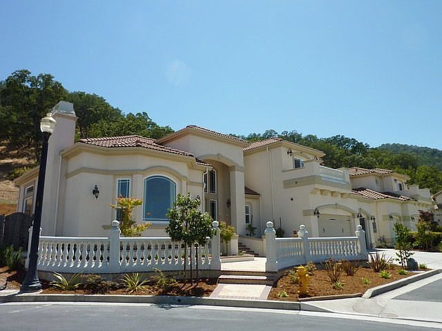 Balustrade for front yd & balcony.