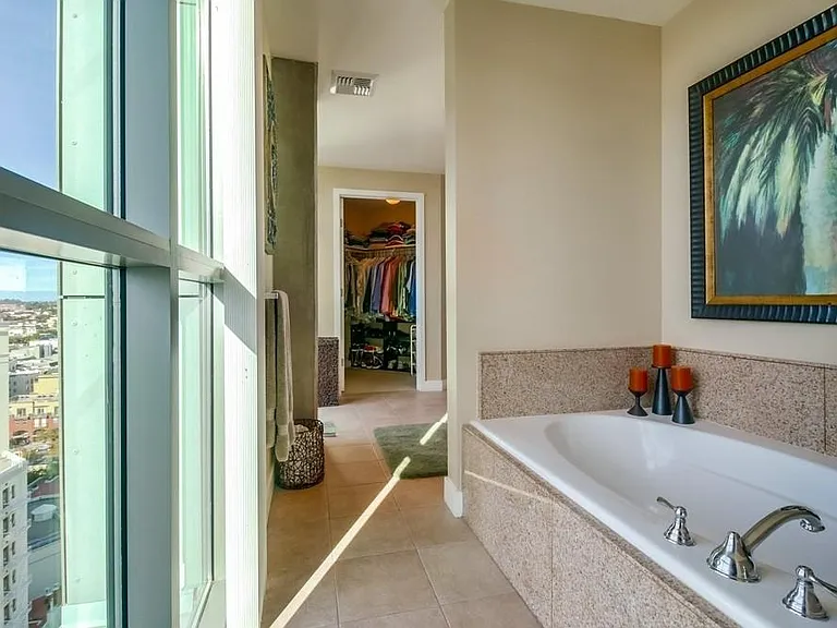 801 Ash St #1601 — Photo 14