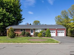 630 Valley Ct, Township Of Washington, NJ 07676