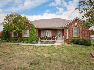 6516 Westwood Dr, Charlestown, IN 47111