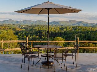 34 & 36 Hallaran Dr, Marshall, NC 28753