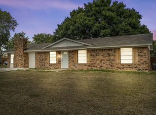 810 S Western Hills Dr, Howe, TX 75459