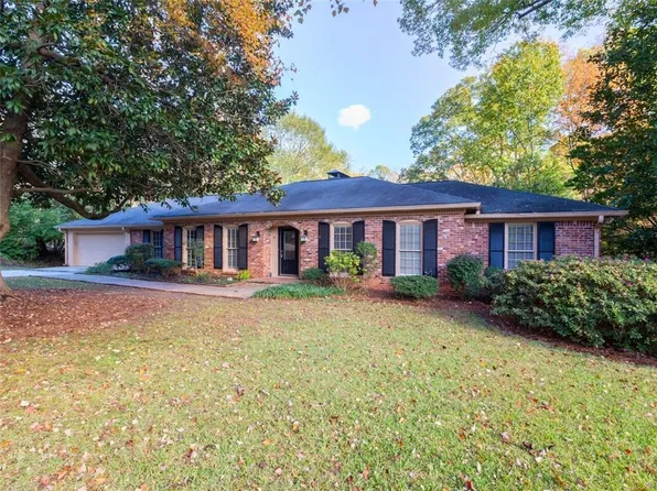 430 Elden Dr, Sandy Springs, GA 30342