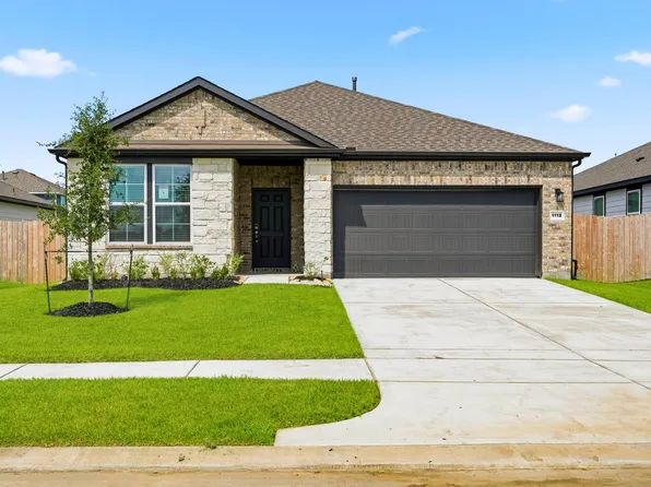 1112 Independence Ave, Bay City, TX 77414