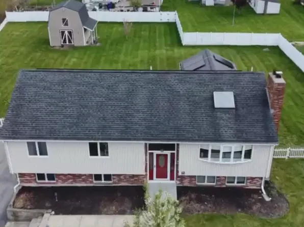 12 Lawrence St, Milford, MA 01757