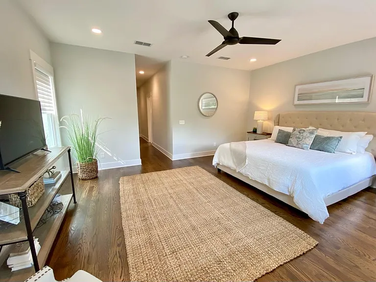 1002A Caldwell Ave — Photo 16
