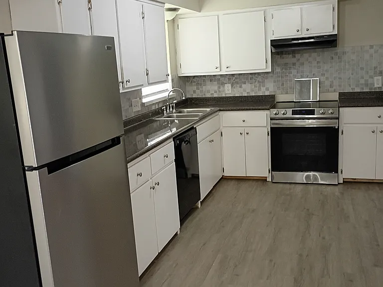9915 La Prada Dr — Photo 10