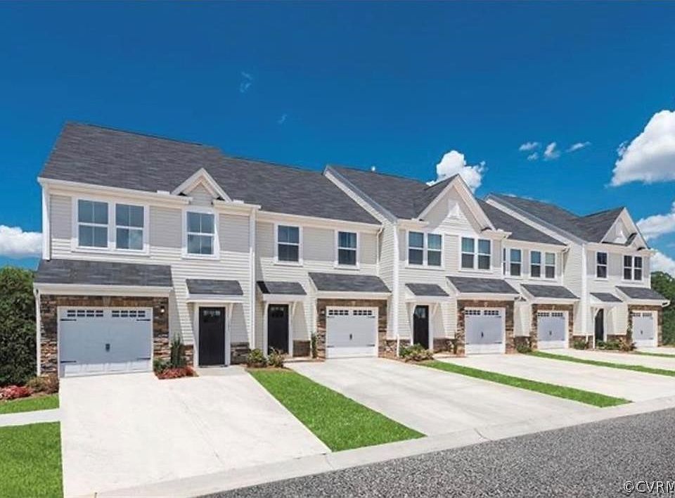 1st image of 3904 Grove Point Dr