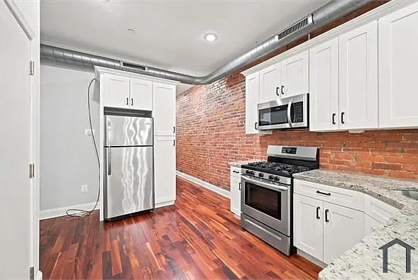 3220 W Diamond St #2 — Photo 8