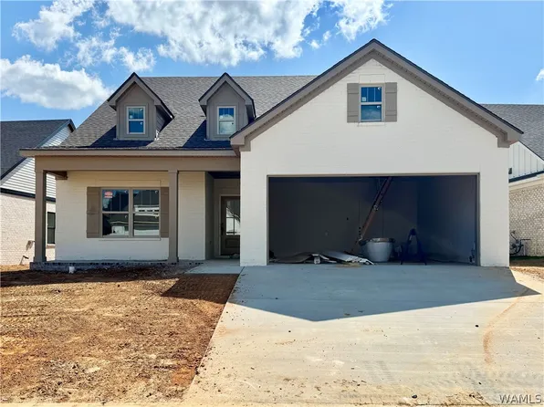 13748 Blackoak Dr, Northport, AL 35475