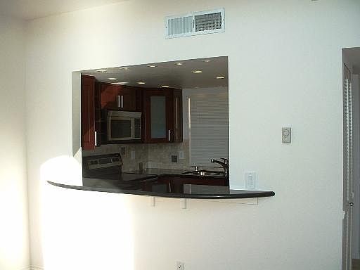 3rd image of 1250 Cleveland Ave Unit A111