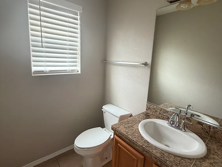 5700 Pinnacle Peak Ct NW — Photo 4